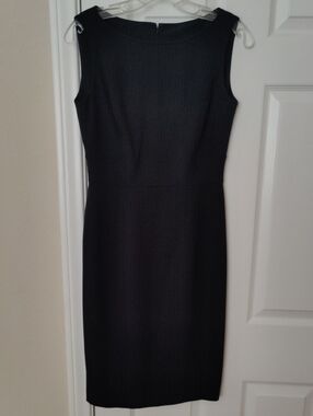 Tahari - Black Women's Sleeveless Sheath Dress Pin Striped Design